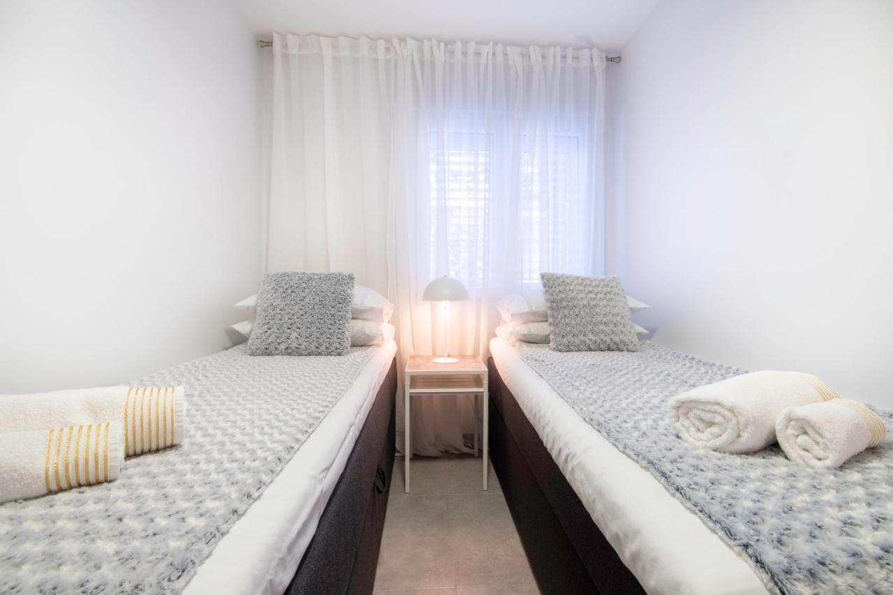 The Grande - Huge Terrace - Amazing Sea Views - Tastefully Furnished - Access To Rooftop Terrace And Gym - Hillside Apartments Rogoznica โรกอซนิซา ภายนอก รูปภาพ