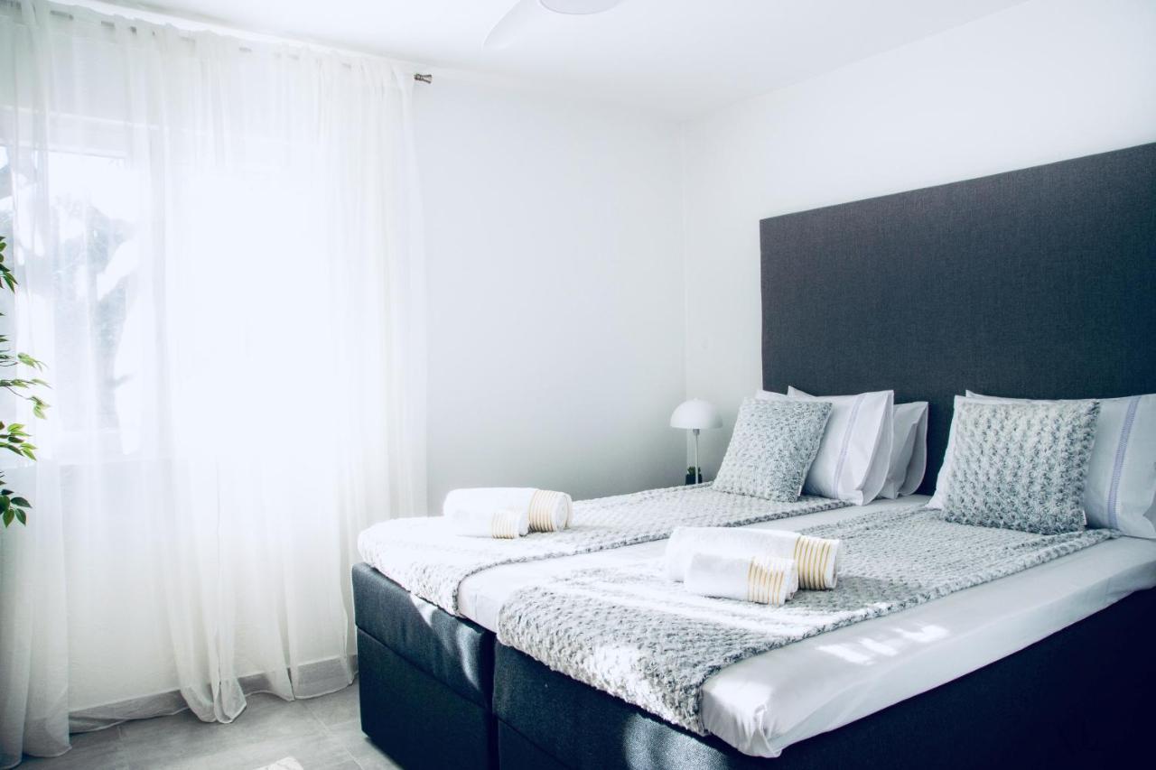 The Grande - Huge Terrace - Amazing Sea Views - Tastefully Furnished - Access To Rooftop Terrace And Gym - Hillside Apartments Rogoznica โรกอซนิซา ภายนอก รูปภาพ