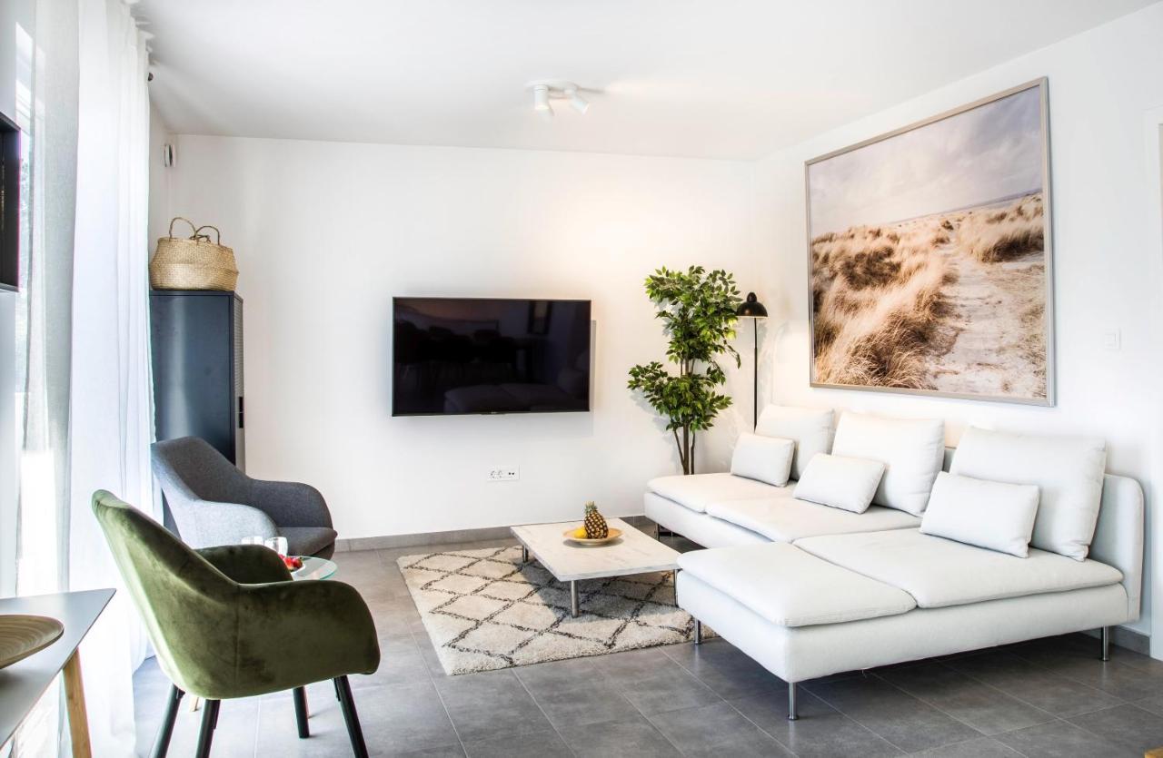 The Grande - Huge Terrace - Amazing Sea Views - Tastefully Furnished - Access To Rooftop Terrace And Gym - Hillside Apartments Rogoznica โรกอซนิซา ภายนอก รูปภาพ