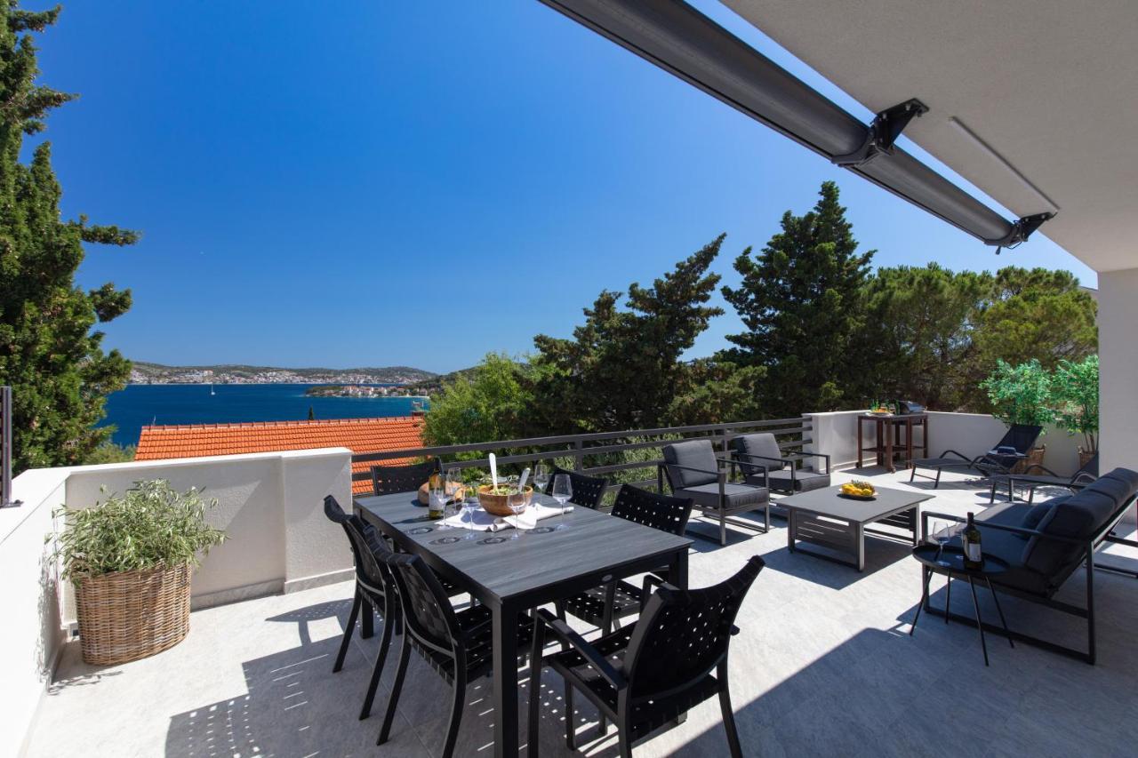The Grande - Huge Terrace - Amazing Sea Views - Tastefully Furnished - Access To Rooftop Terrace And Gym - Hillside Apartments Rogoznica โรกอซนิซา ภายนอก รูปภาพ