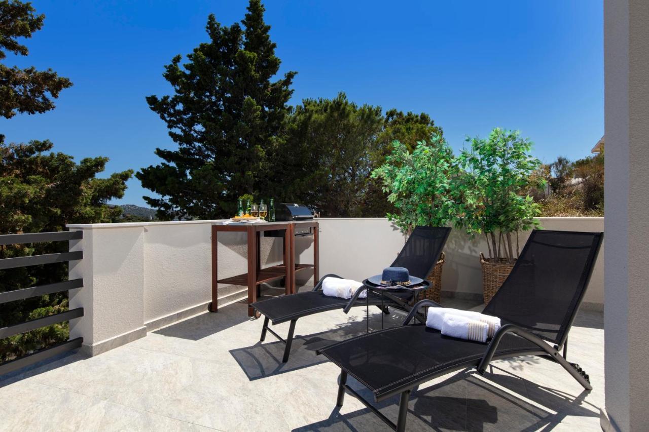 The Grande - Huge Terrace - Amazing Sea Views - Tastefully Furnished - Access To Rooftop Terrace And Gym - Hillside Apartments Rogoznica โรกอซนิซา ภายนอก รูปภาพ