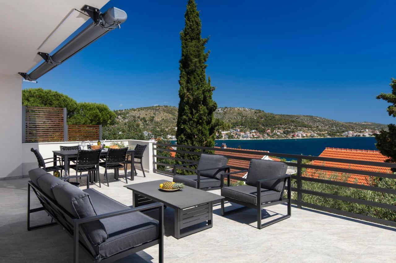 The Grande - Huge Terrace - Amazing Sea Views - Tastefully Furnished - Access To Rooftop Terrace And Gym - Hillside Apartments Rogoznica โรกอซนิซา ภายนอก รูปภาพ